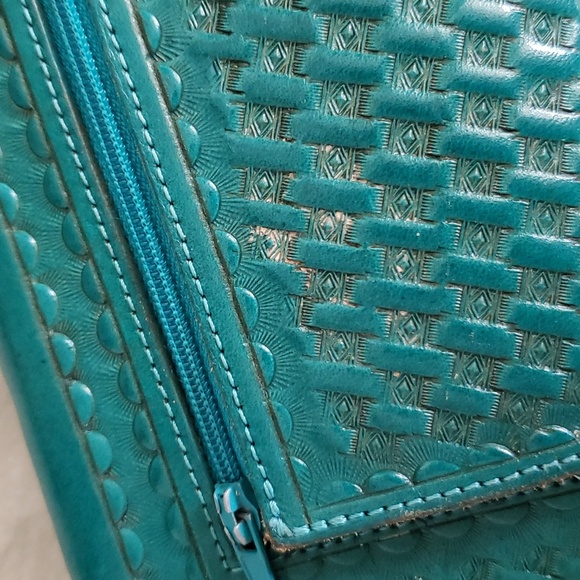 Alejandro Yeo Tooled Leather Wallet - Picture 8 of 9